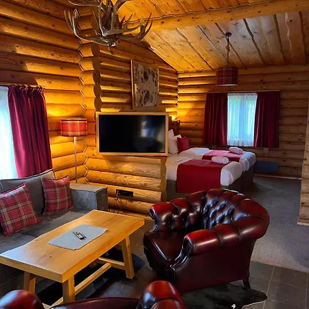 Kare Luxury Feriested *