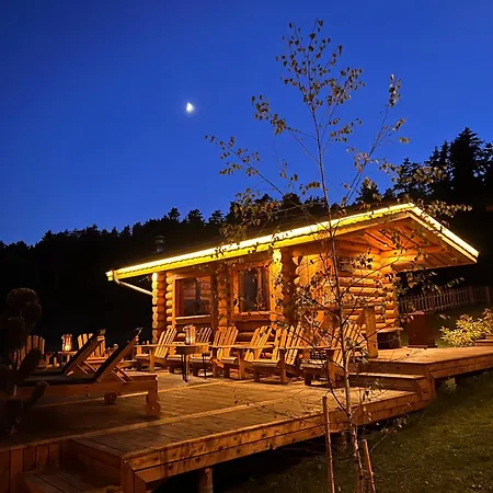 Kare Luxury Feriested